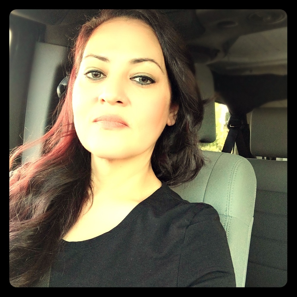 Meet your Posher, Mireya